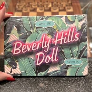 NIP BEVERLY HILLS DOLL VELVET 59 PALETTE HIGH PIGMENT COLORS